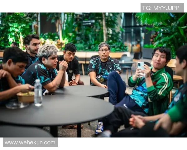 DOTA2热议V5战术争议背后的深层原因与影响分析